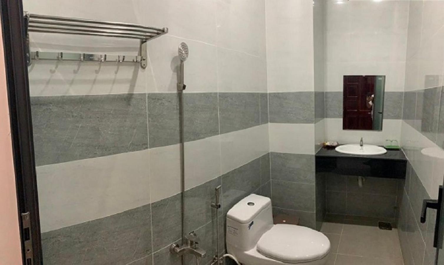 Khach San Hoang Kim Hotel Bac Lieu Екстериор снимка